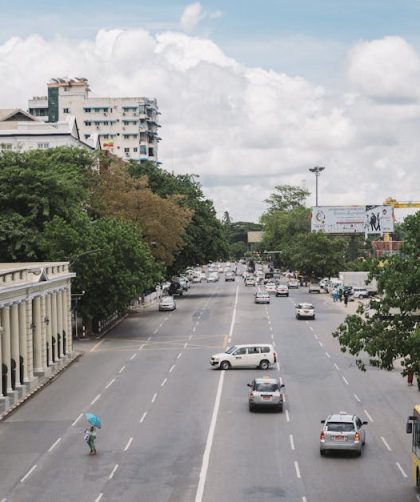 découvrez tout ce qu'il faut savoir sur le coût de voyage au myanmar : transport, hébergement, nourriture et activités. planifiez votre aventure en toute sérénité avec nos conseils pratiques et des astuces pour profiter au maximum de votre séjour dans ce pays fascinant.