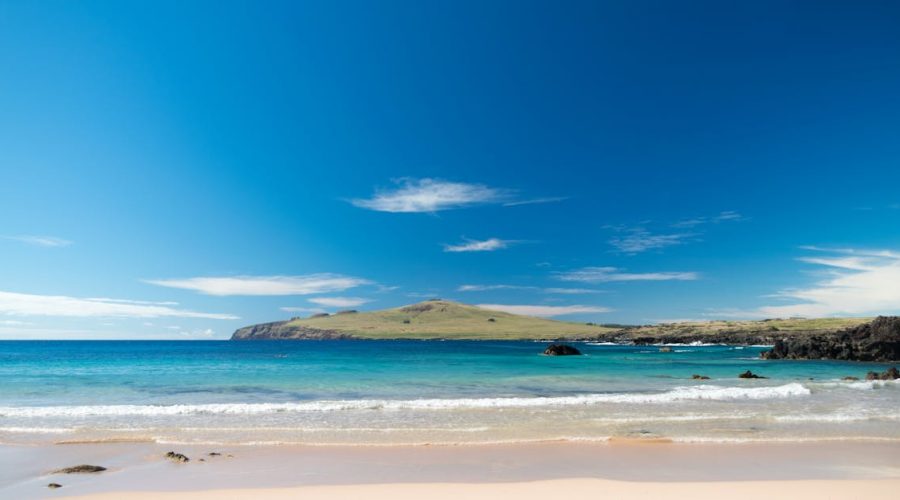 découvrez valparaíso, la perle du chili, célèbre pour ses collines colorées, son architecture historique et son ambiance artistique unique. explorez ses rues pittoresques, ses cafés animés et les vues imprenables sur l'océan pacifique.