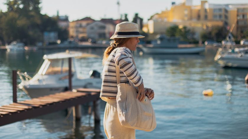 découvrez zadar, une perle de la côte croate alliant histoire riche, paysages à couper le souffle et une ambiance méditerranéenne unique. explorez ses ruelles médiévales, ses monuments anciens et profitez des charmantes plages qui font de cette ville une destination incontournable en croatie.