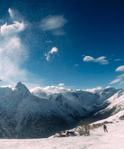découvrez les meilleures stations de ski avec notre guide complet. que vous soyez débutant ou skieur expérimenté, profitez des pistes enneigées, des forfaits attrayants et des activités après-ski. préparez votre prochaine aventure hivernale dès maintenant !