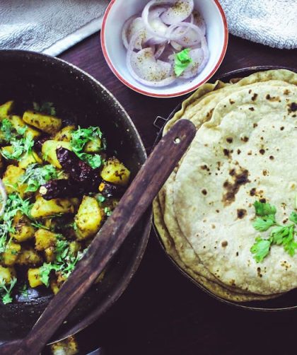 découvrez la richesse et la diversité de la cuisine indienne, un véritable voyage des sens à travers des épices aromatiques, des plats savoureux et des recettes traditionnelles. que vous soyez novice ou expert, plongez dans cet univers culinaire fascinant et apprenez à préparer des mets emblématiques tels que le curry, le biryani et le naan.