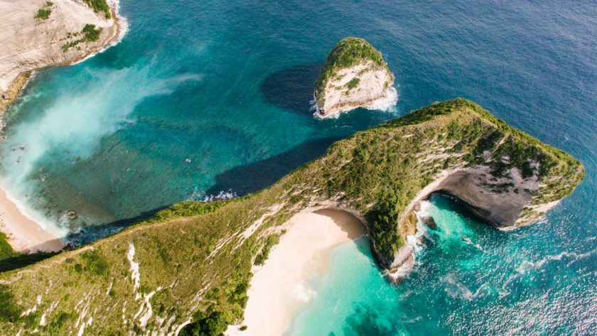 découvrez des eaux turquoise cristallines qui évoquent des paysages de carte postale. plongez dans une expérience inoubliable entre détente et aventure, où chaque vague et chaque reflet sont synonymes de sérénité et de beauté naturelle.