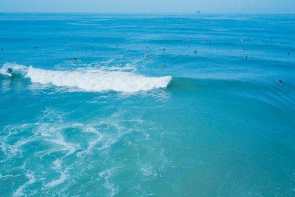 découvrez les meilleurs spots de surf en france, idéaux pour tous les niveaux. que vous soyez débutant ou surfeur expérimenté, trouvez les plages parfaites pour profiter des vagues et des paysages magnifiques.