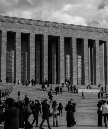découvrez l'univers fascinant des musées, où l'art, l'histoire et la culture prennent vie à travers des expositions captivantes. explorez les collections uniques et laissez-vous inspirer par les trésors du patrimoine mondial.