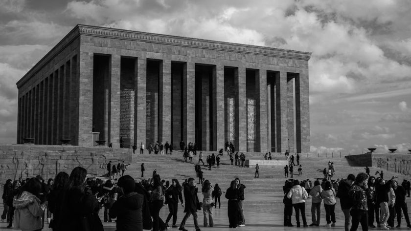 découvrez l'univers fascinant des musées, où l'art, l'histoire et la culture prennent vie à travers des expositions captivantes. explorez les collections uniques et laissez-vous inspirer par les trésors du patrimoine mondial.