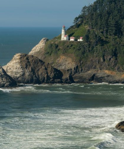 découvrez l'univers fascinant des phares, symboles de sécurité maritime et de beauté côtière. explorez leur histoire, leur architecture unique et les récits captivants qui les entourent. plongez dans l'aventure des phares à travers le monde.