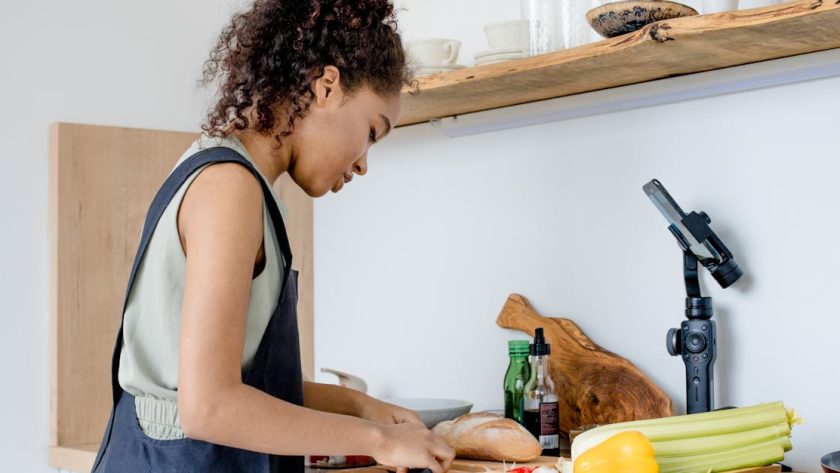découvrez les tendances culinaires émergentes qui façonnent la gastronomie moderne, des ingrédients innovants aux techniques de préparation avant-gardistes. explorez comment la cuisine évolue pour refléter les goûts contemporains et le bien-être.
