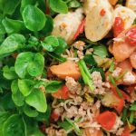 découvrez la richesse de la cuisine thaïlandaise, un mélange parfait de saveurs, d'épices et de fraîcheur. laissez-vous séduire par des plats emblématiques tels que le pad thaï, le curry vert et les rouleaux de printemps, tout en explorant les traditions et la culture gastronomique de la thaïlande.