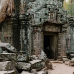 découvrez siem reap, la porte d'entrée vers les temples d'angkor et la richesse culturelle du cambodge. explorez des paysages enchanteurs, imprégnez-vous de l'histoire fascinante et savourez la délicieuse cuisine locale dans cette ville vibrante.