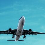Avion pris en vue ascendante