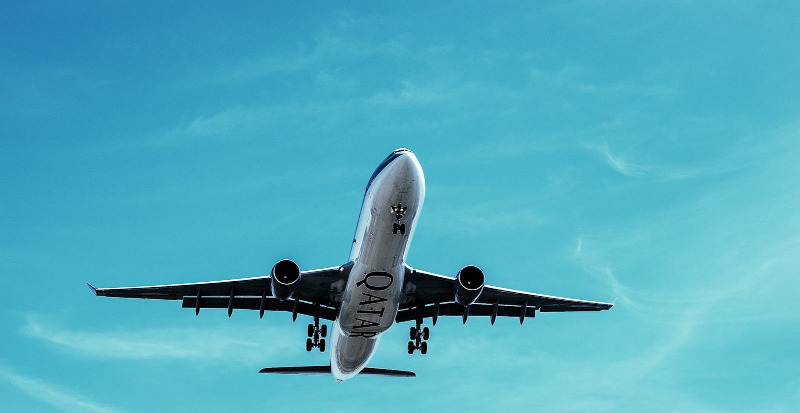 Avion pris en vue ascendante